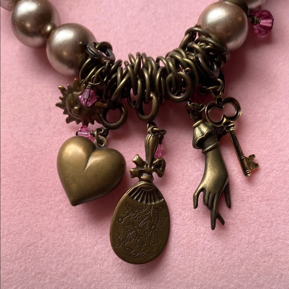 Charming Bronze and Pink Beaded Bracelet. Stretchy Band. EUC. - Picture 2 of 7